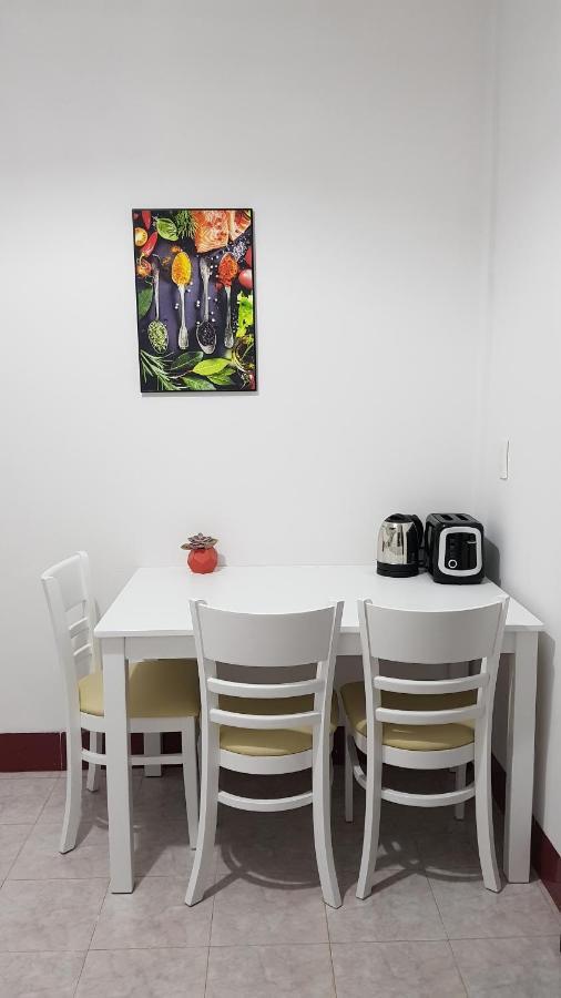 Chic Studio Homestay Hue Exterior photo